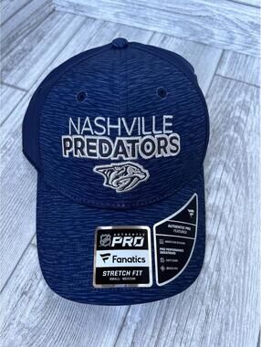 Nashville Predators Fanatics Authentic Pro Stretch Fit Hat S/M Navy NWT